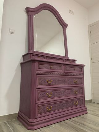 Cómoda restaurada a mano