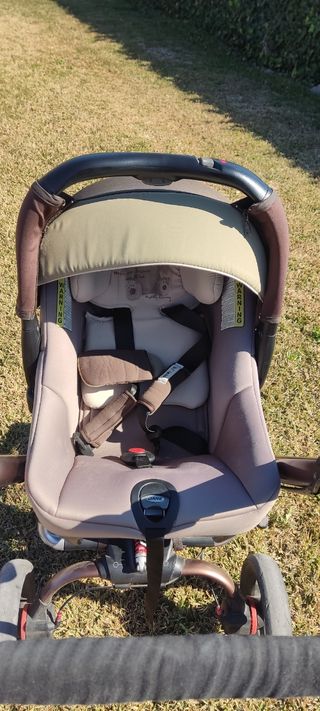 Carro  de bebe con capota, maxicosi y silla paseo