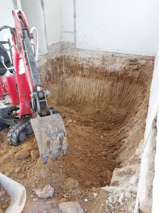 alquiler de mini excavadora 