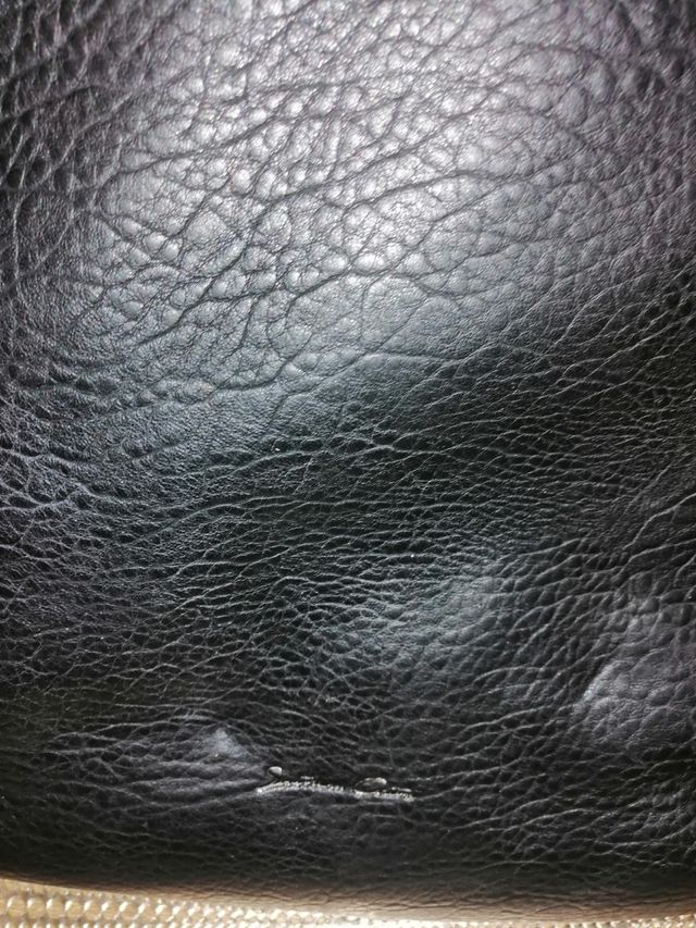 Bolso negro muy cómodo y gran capacidad nuevo!