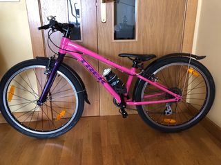 Bicicleta infantil 24''. Marca Trek