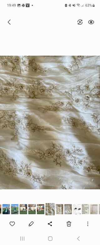 Precioso Vestido de novia con foulard. Talla 40-42