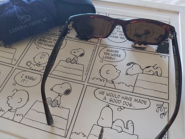 Óculos sol mulher Fila, em massa castanho. Vintage