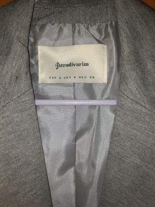 americana stradivarius gris a estrenar