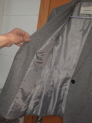 americana stradivarius gris a estrenar