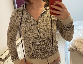 Sudadera beig nueva