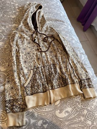 Sudadera beig nueva