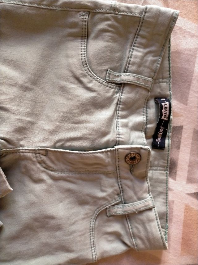 Pantalón Levis niña talla 8 legin.