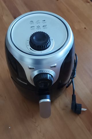 FREIDORA TRISTAR SIN ACEITE 1000 W 2 L. NEGRA