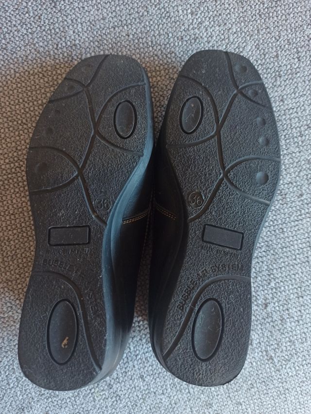 Mocasines de piel negros