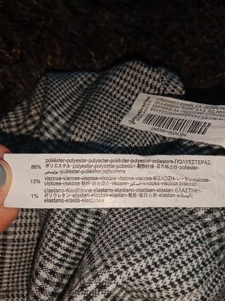 Pantalones pitillo Stradivarius T-38 como nuevos