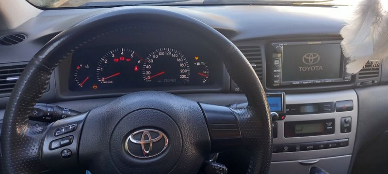 Toyota Corolla 2005 - foto 1