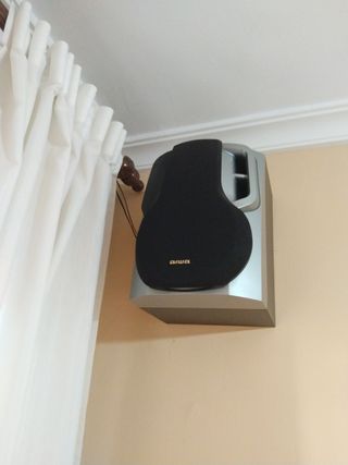 Equipo de música con mueble