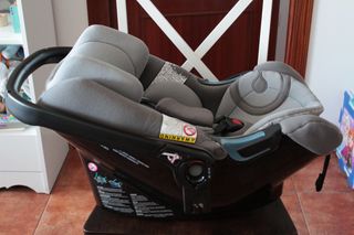 conjunto maxicosi y base isofix concord neo.