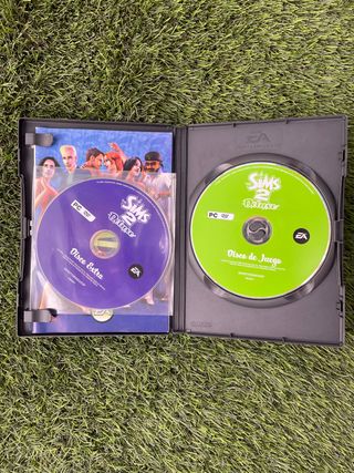 Pack de películas y juego ordenador Los SIMs