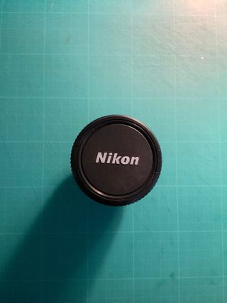 Cámara fotografica nikon f80. Com objetivo 28-105