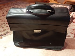 Maletín piel negra directivo by Samsonite