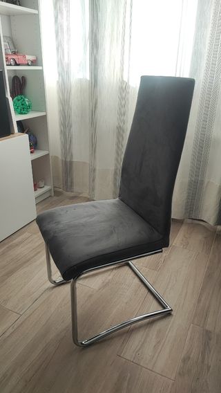 UNA Silla PLANETA salón comedor tela gris patas 