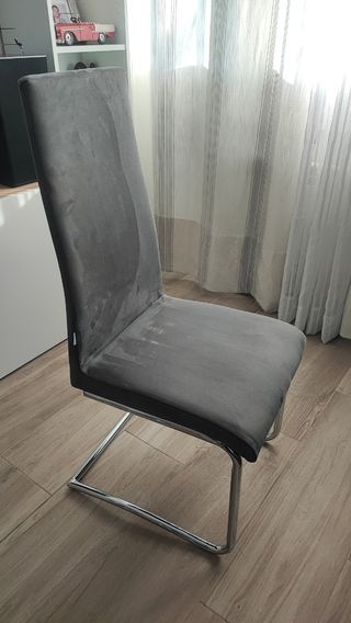 UNA Silla PLANETA salón comedor tela gris patas 