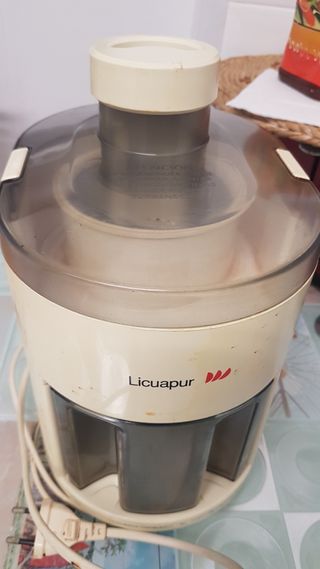 Cortador fiambres eléctrico