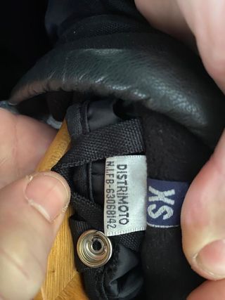 Chaqueta con protecciones moto