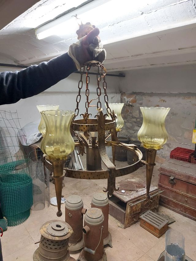 lampara antiga de ferro forjat