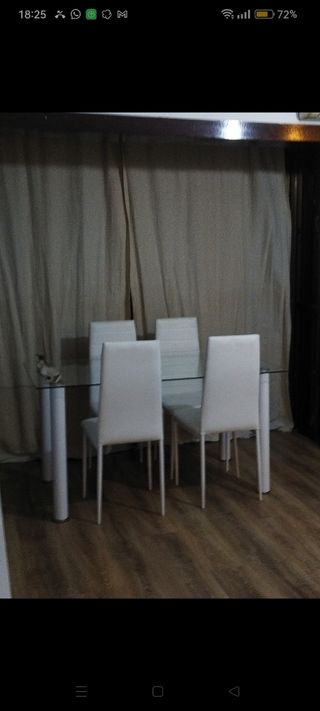 Mesa cristal sin sillas