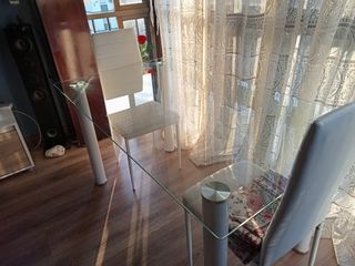Mesa cristal sin sillas