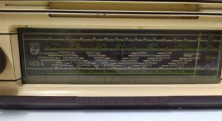 RADIO  ANTIGUA PHILIPS BE 452A