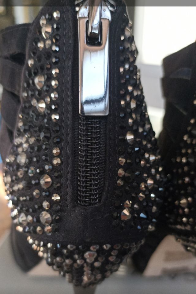 Botín verano abierto con tiras ante