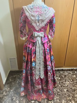 Traje de fallera 