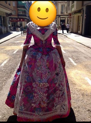Traje de fallera 