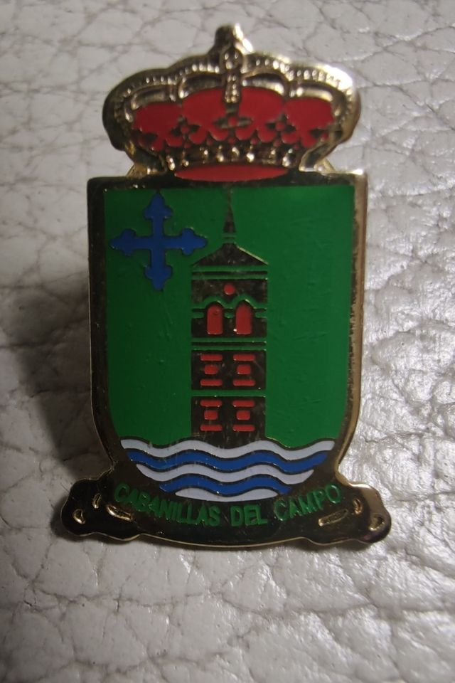 PIN ESCUDO DE CABANILLAS DEL CAMPO EN GUADALAJARA