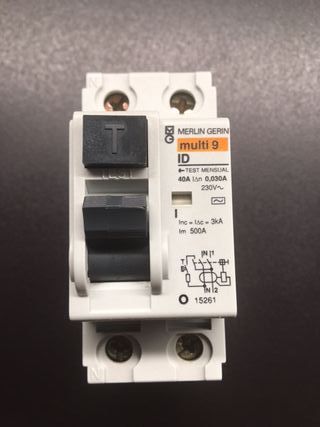 INTERRUPTOR DIFERENCIAL MERLIN GERIN MULTI9 40A