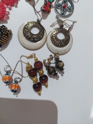 lote de 9 pendientes