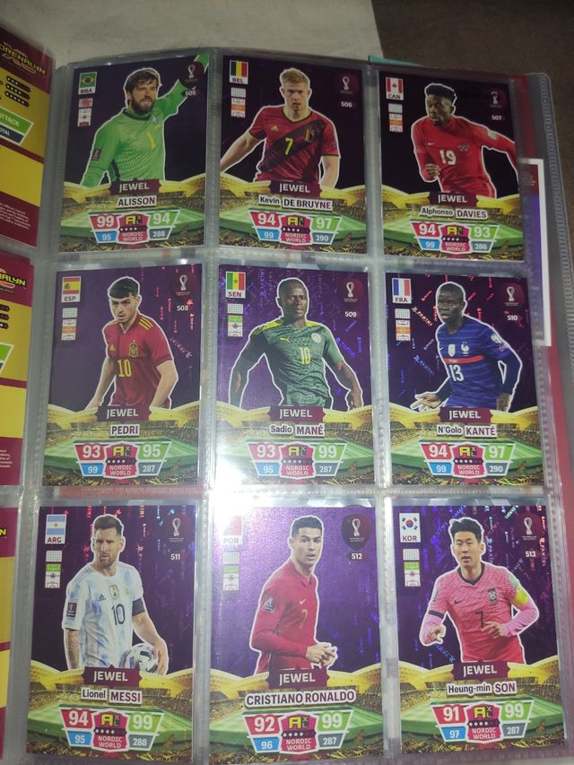 Album Adrenalyn qatar xl 2022 completo