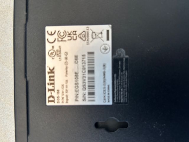 Swicht 8 ports. 1 Ggb. Tp link