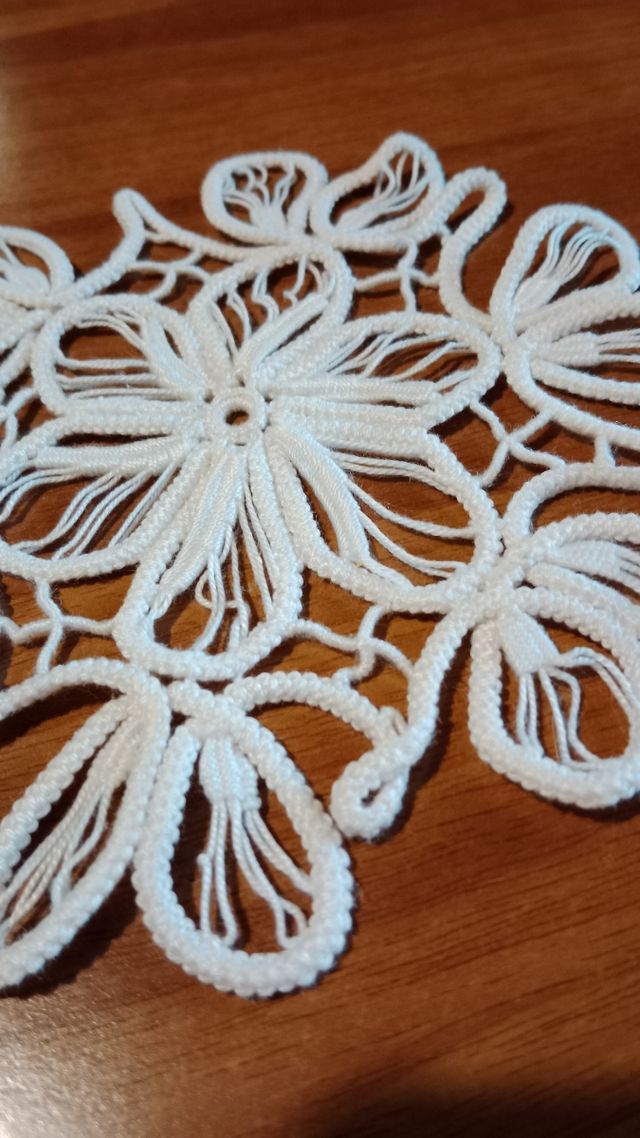 piccoli centrini ad uncinetto