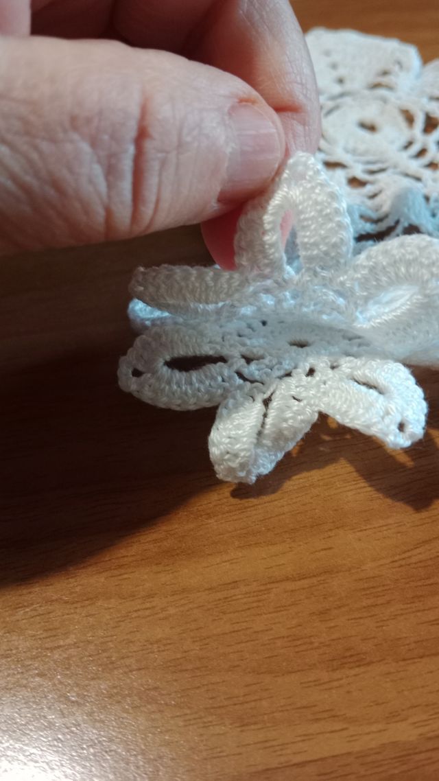 piccoli centrini ad uncinetto