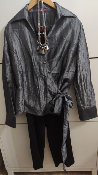 MANGO PANTALÓN A ESTRENAR Y BLUSA 