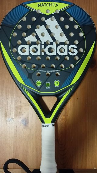 Pala Pádel Adidas Match 1.9 de segunda mano por 35 EUR en Murcia en WALLAPOP