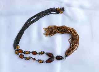 Collar cadena y abalorios