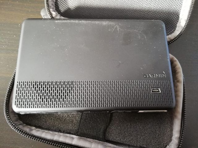 Navigatore Garmin Nuvi 1490 con custodia