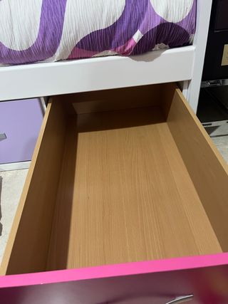 Litera blanca con escritorio