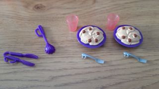 Barbie - Muñecas + Cocina