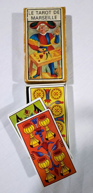 CENICERO , CARTAS , ABRELATAS , MAQUINA DE AFEITAR