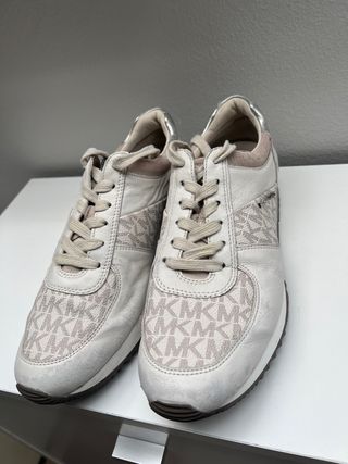 Zapatillas Michael Kors. Número 39