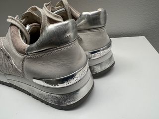 Zapatillas Michael Kors. Número 39