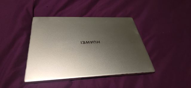 Huawei MateBook 15 Ryzen 5 3500 8gb 250ssd