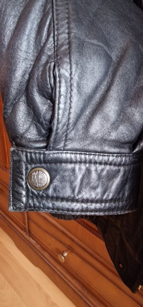 CAZADORA DE CUERO HOMBRE